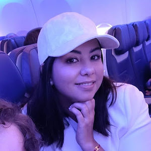 Meet your Posher, Aida maría